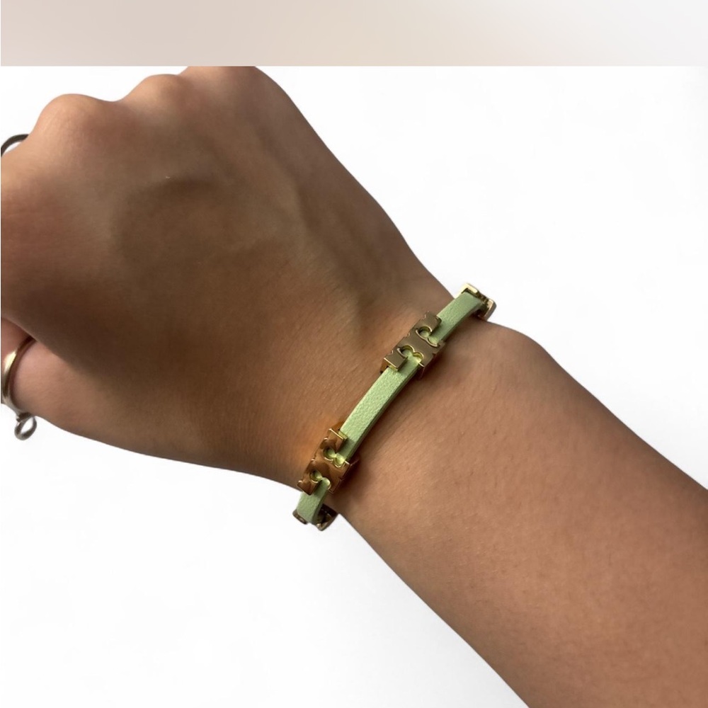 Tory Burch Elegant Green Bracelet